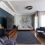 Exclusive Vibrant 3br Duplex W Terrace In Kadikoey!