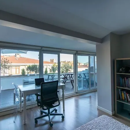 Exclusive Vibrant 3br Duplex W Terrace In Kadikoey! Istanbul