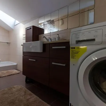 アパート Exclusive Vibrant 3br Duplex W Terrace In Kadikoey! *