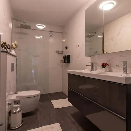 Exclusive Vibrant 3br Duplex W Terrace In Kadikoey! アパート イスタンブール