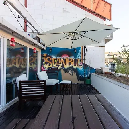 Exclusive Vibrant 3br Duplex W Terrace In Kadikoey! イスタンブール
