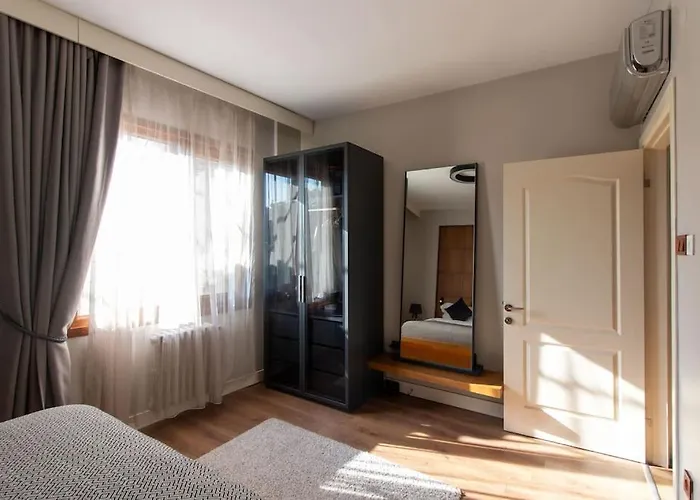 Exclusive Vibrant 3br Duplex W Terrace In Kadikoey! * Isztambul