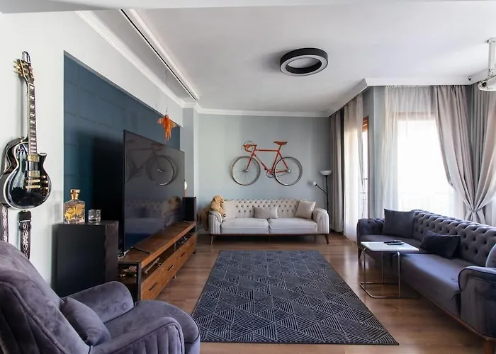 Exclusive Vibrant 3br Duplex W Terrace In Kadikoey!